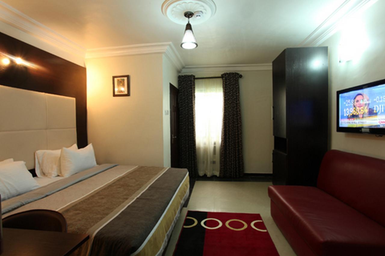 Prince Of Anthony 1960 Hotel Lagos Exterior photo